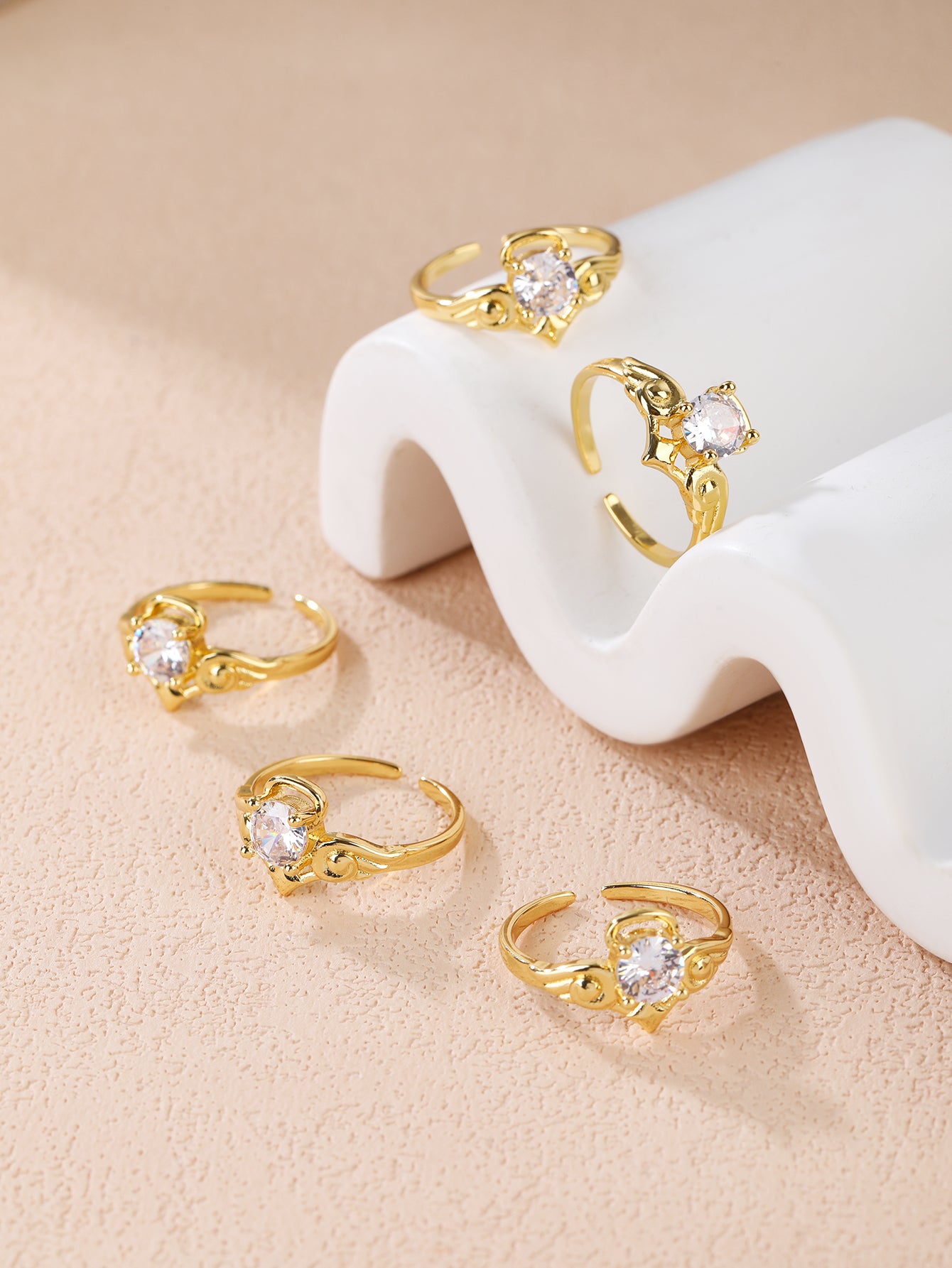 18K yellow gold plated brass earring-E025