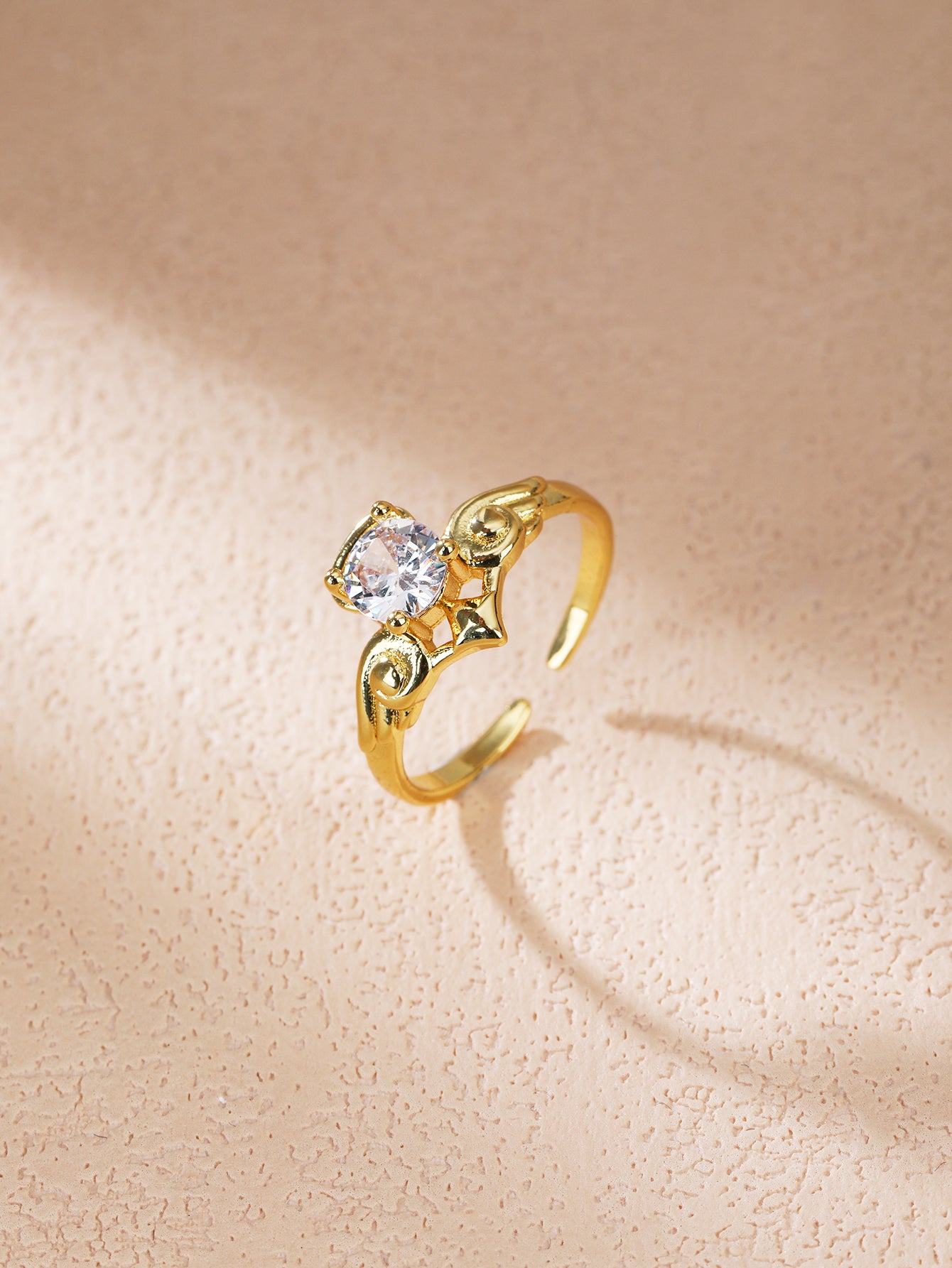 18K yellow gold plated brass earring-E025