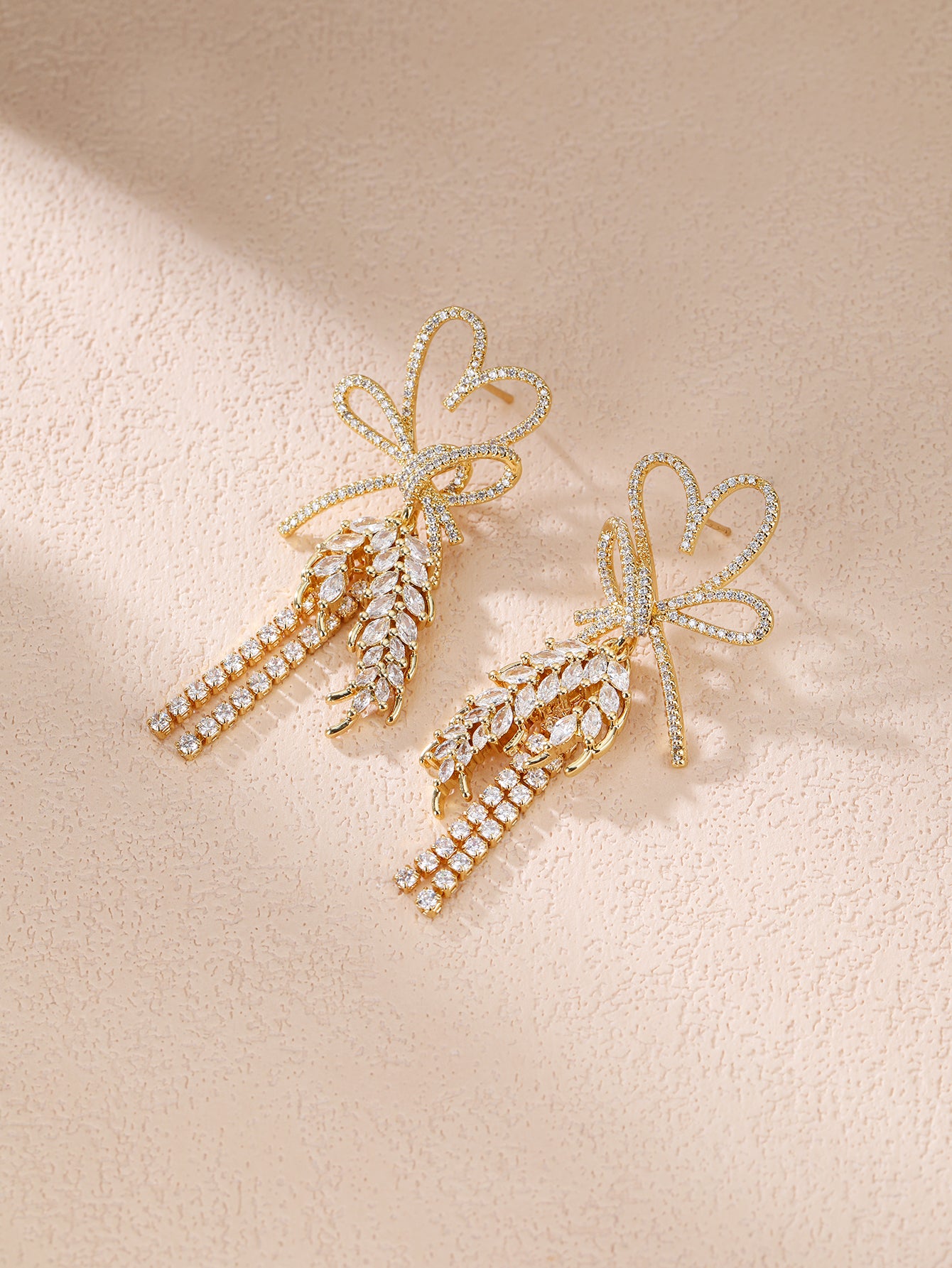 18K yellow gold plated brass earring-E040