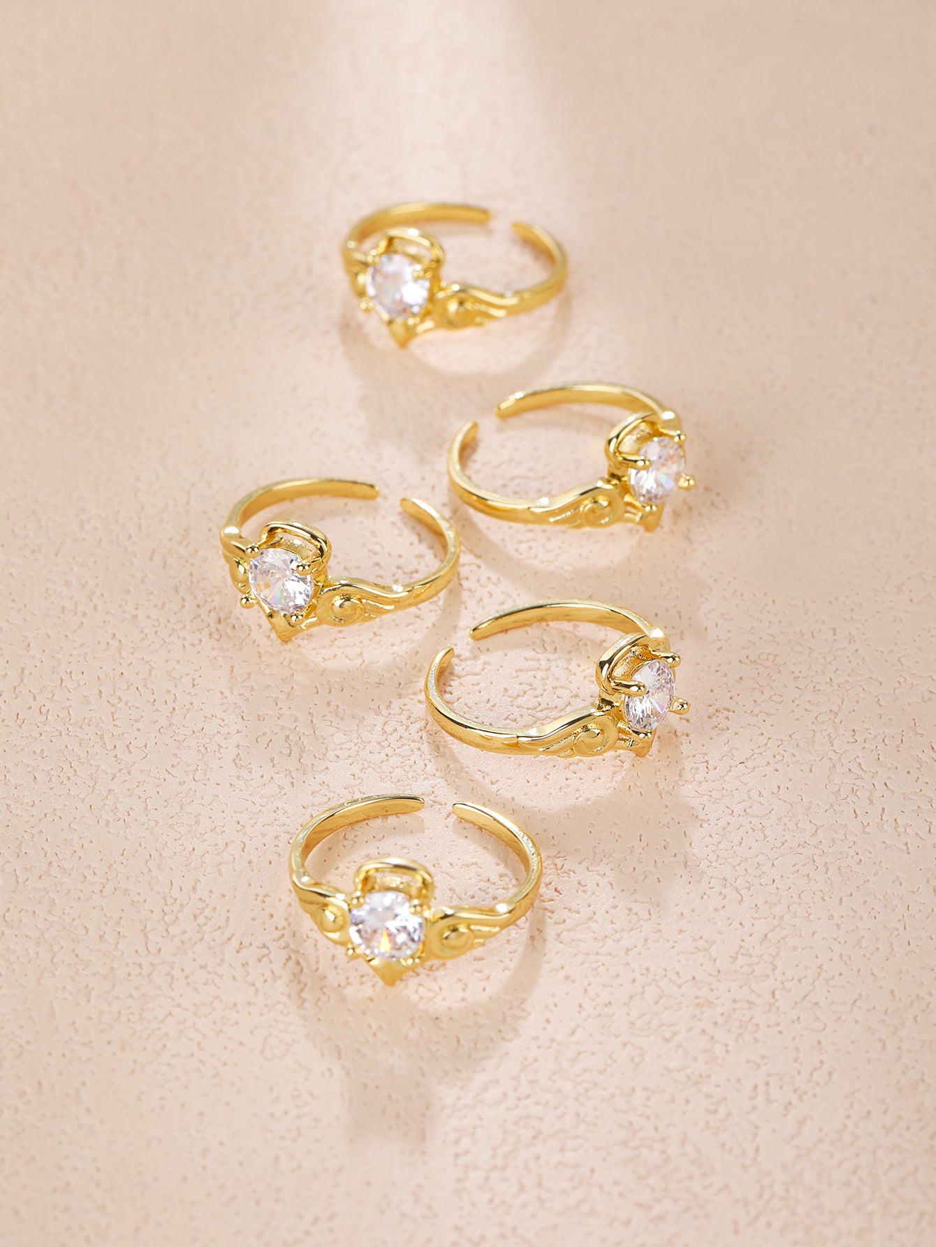 18K yellow gold plated brass earring-E025